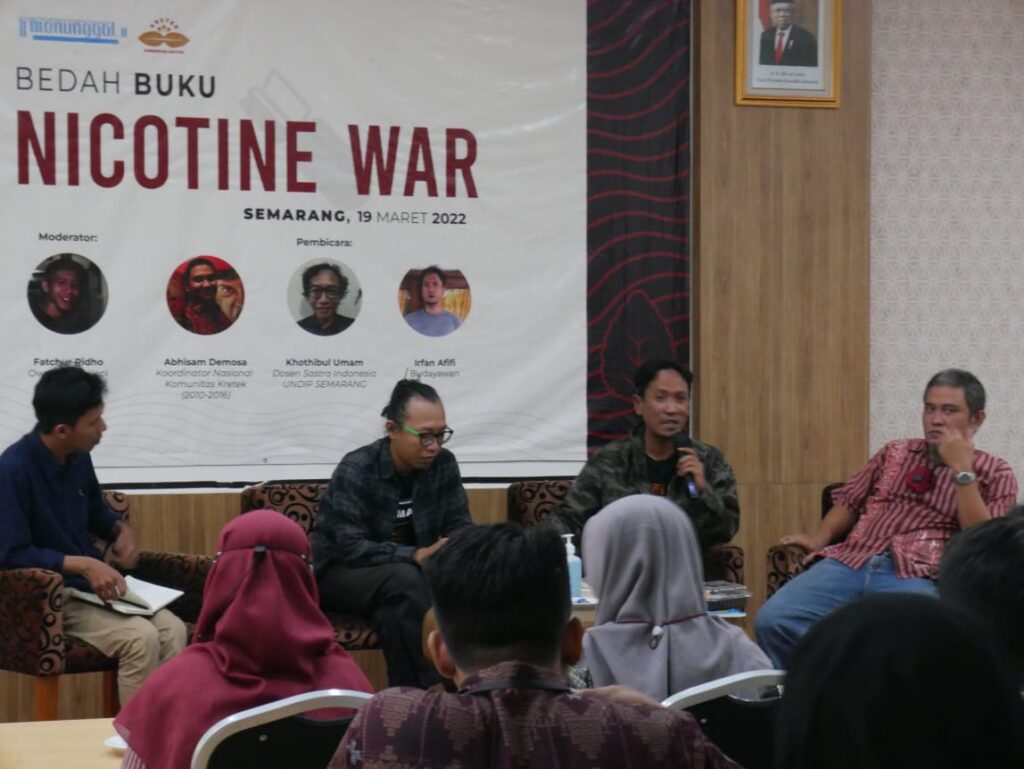 bedah-buku-nicotin-war-menyingkap-perang-perebutan-nikotin
